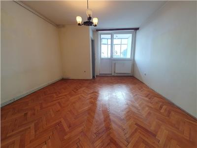 Garsoniera confort 1 in Tudor zona Dacia etaj 4 din 10