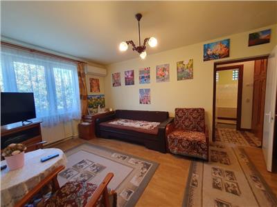 Apartament cu 2 camere zona Cornisa langa caminele studentesti.