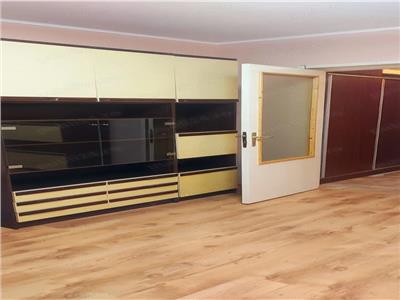 Apartament cu 1 camera Aleea Carpati etaj 1
