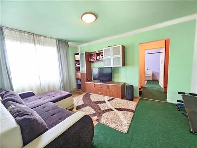 Apartament 2 camere Piata Armatei etaj 3 mobilat utilat.