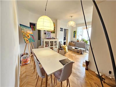 Centru - zona Domus apartament 4 camere