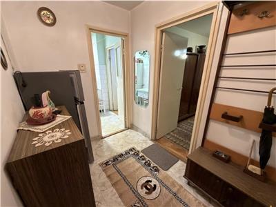 Apartament 2 camere Dambu Pietros etaj 5 cu lift.